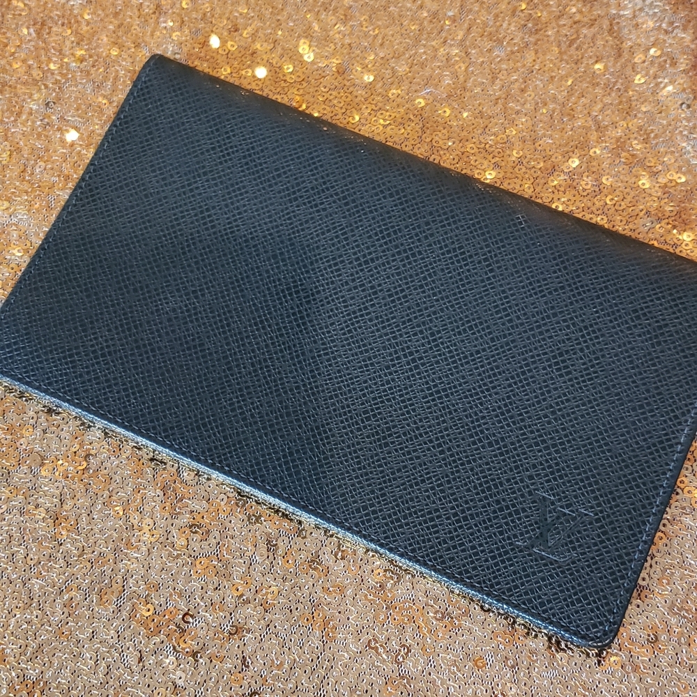 Authentic Louis Vuitton Green Taiga Organizer